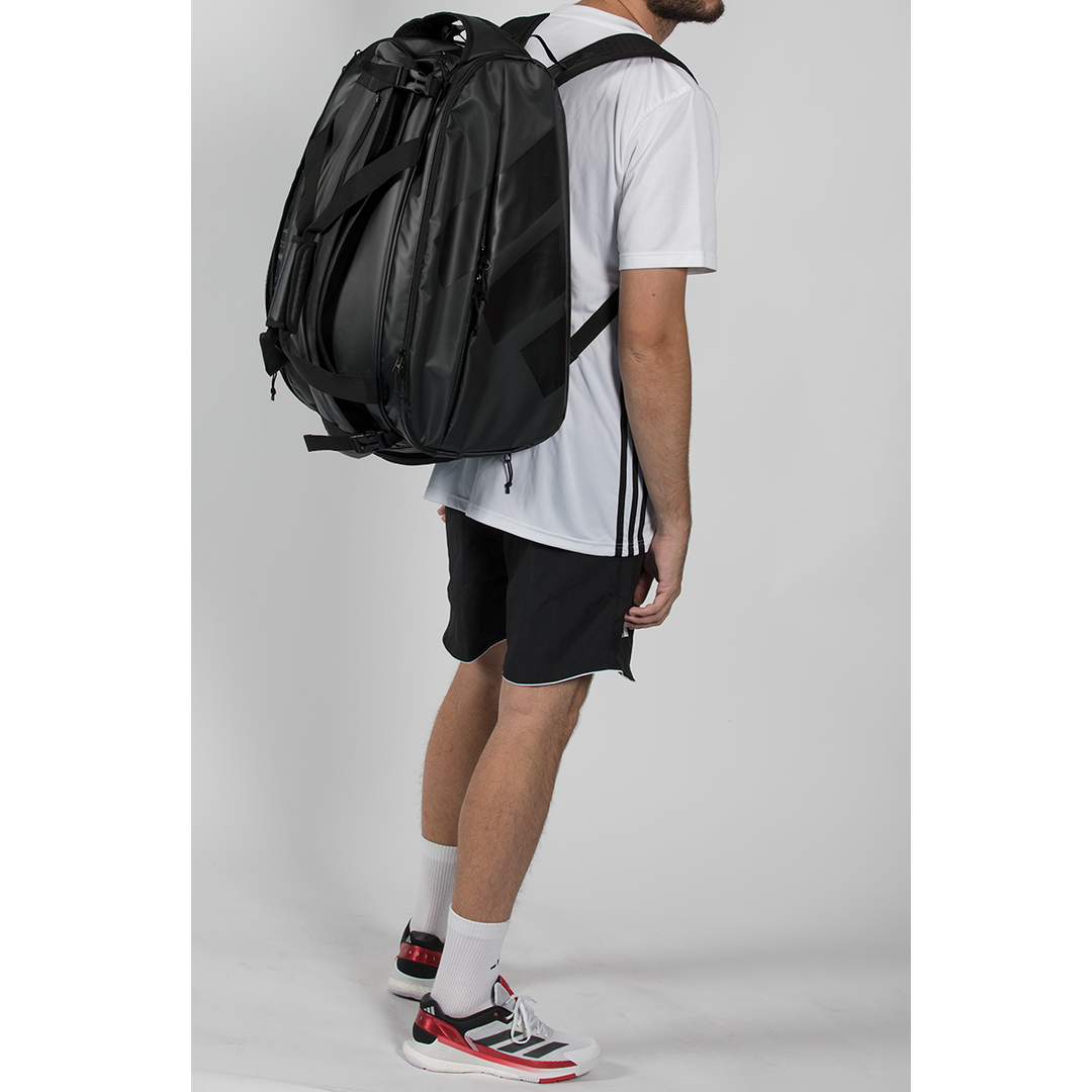 MULTIGAME BLACK RACQUET BAG 2026